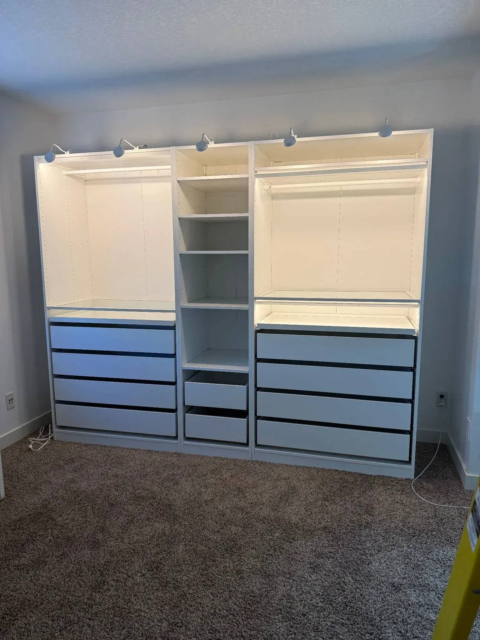Bedroom Furniture & PAX Wardrobes — Montage Mobilier in Montreal